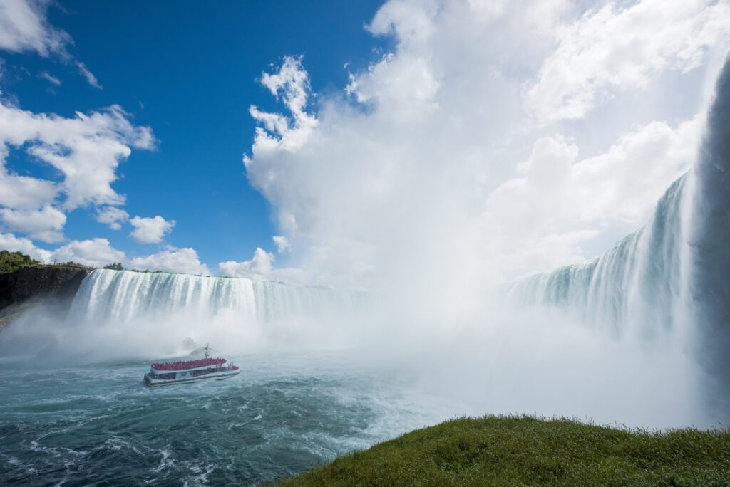 ultimate guide to Niagara Falls