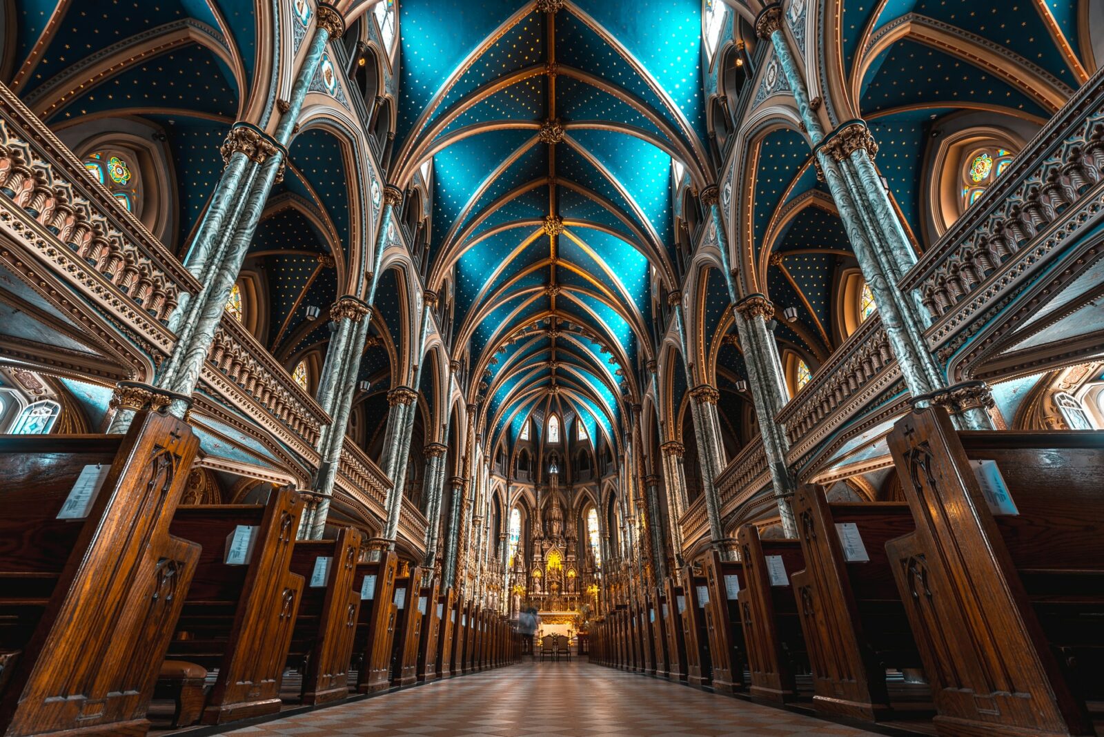 on of the most photogenic spots in Ottawa Notre Dame Cathedral Basilica