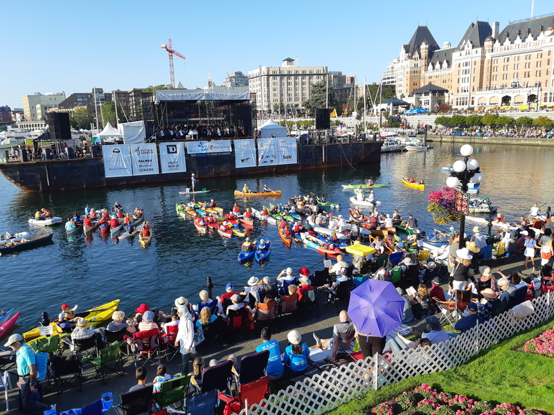 British Columbia travel guide - Live music show on a floating stage