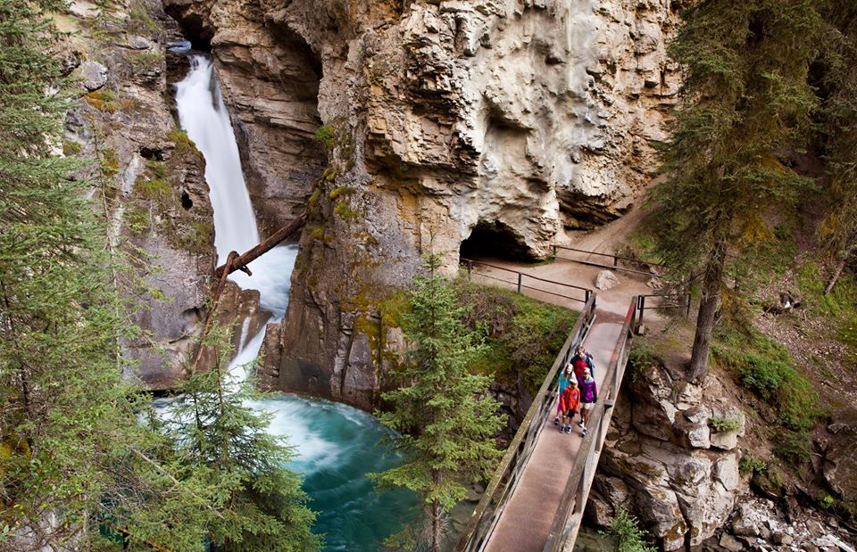 Hike to Johnston Canyon - Banff