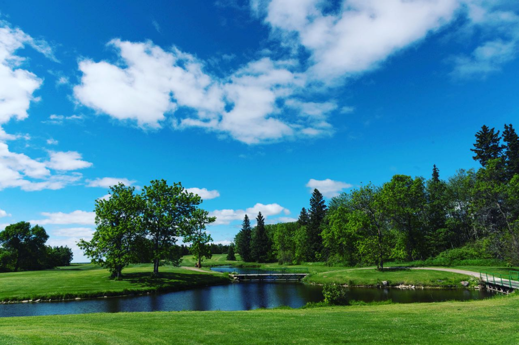 Best Golf Courses in Manitoba - Manitoba golfing guide