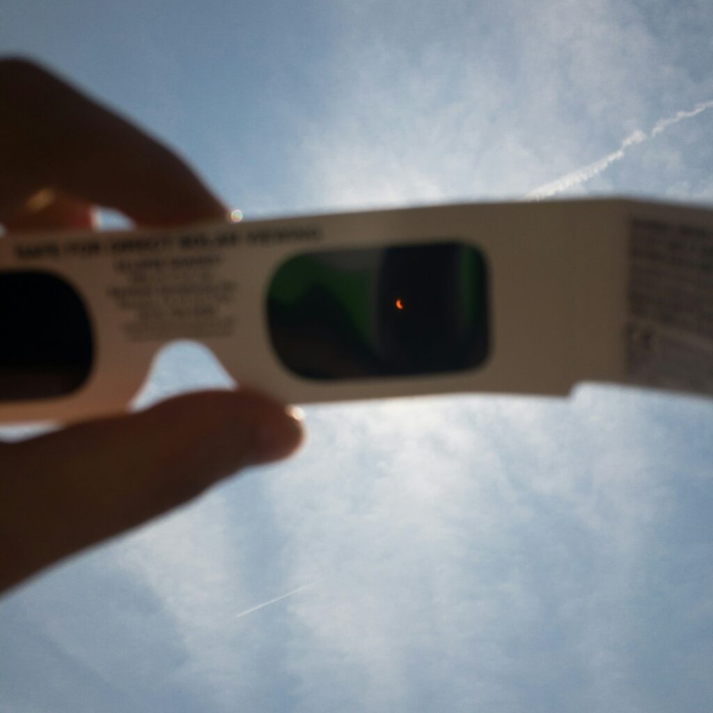 Safety precautions for the 2024 Solar Eclipse in Niagara Falls